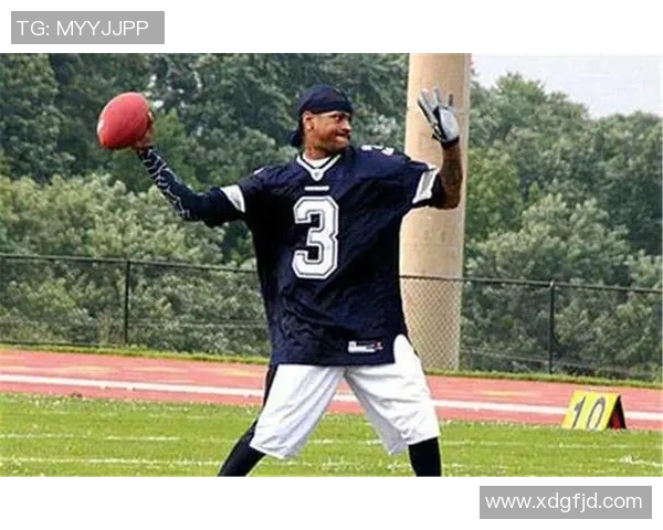 兼具篮球与足球天赋的跨界球星是谁他如何在两项运动中脱颖而出